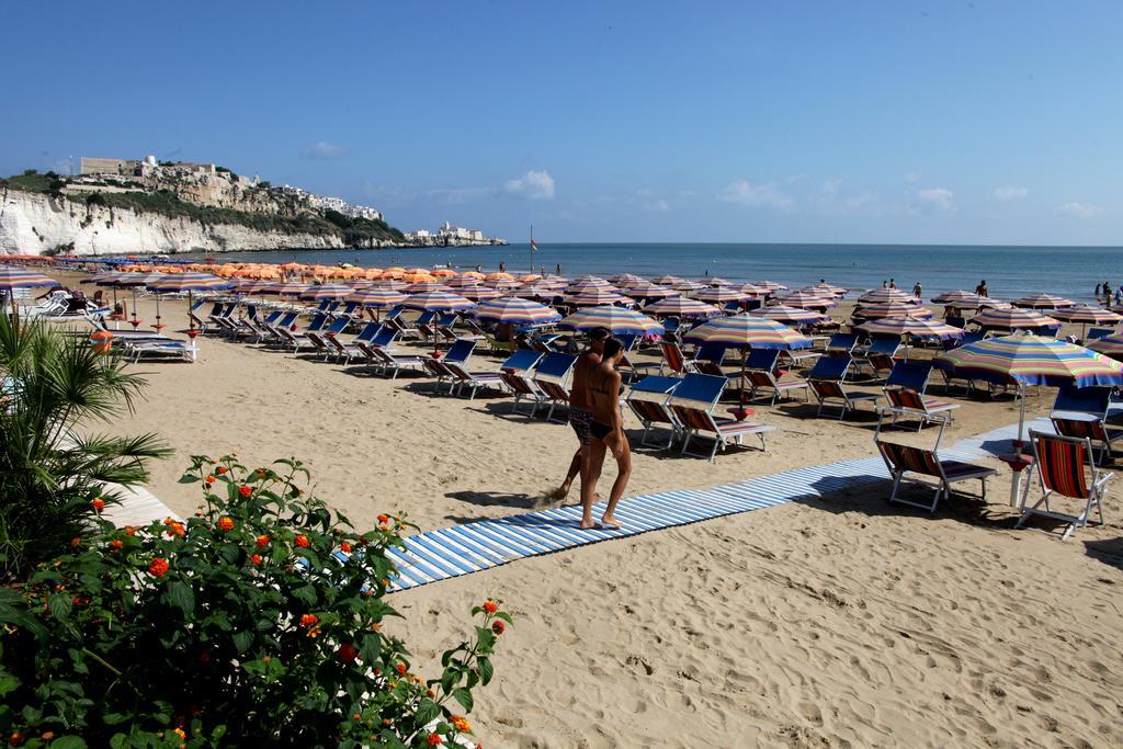 Bikini Hotel Vieste Bagian luar foto