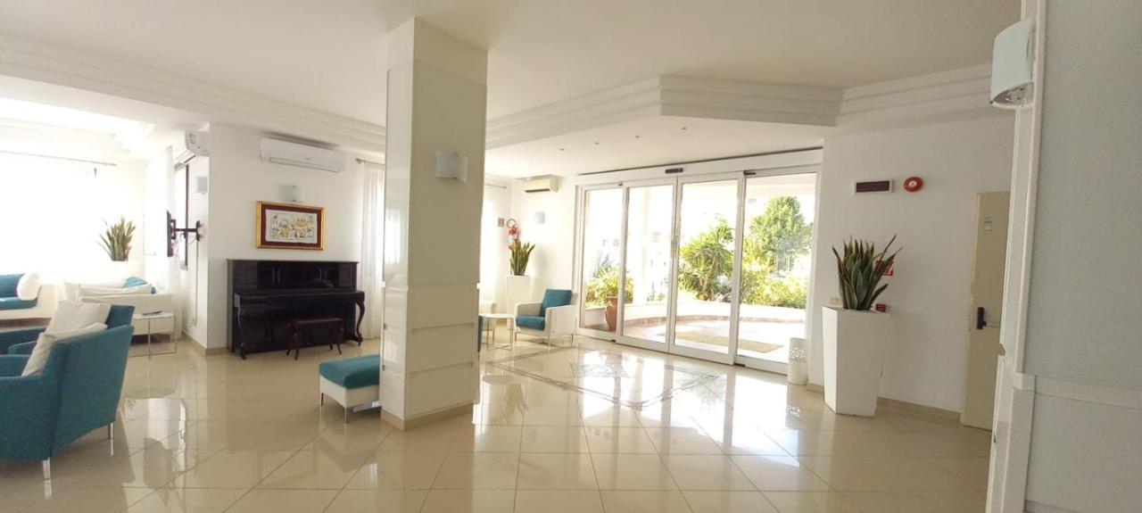 Bikini Hotel Vieste Bagian luar foto